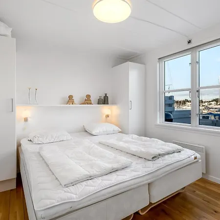 Fina - 10m From The Sea By Interhome *